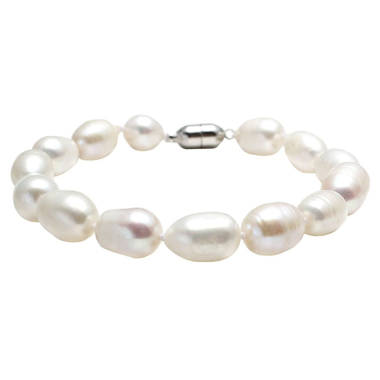 Wit zoetwater parel armband met magneetslot zijaanzicht | Abigail