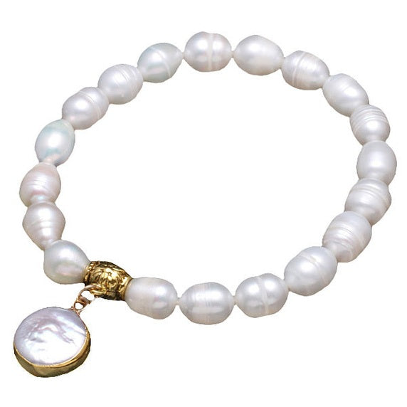 Wit zoetwater parel armband met rond bedeltje | Golden Pearl Coin