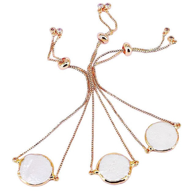 Wit zoetwater parel armband met schuif sluiting meerdere naast elkaar | One Gold Coin Pearl Chain