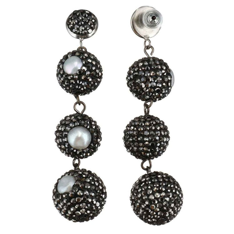 Lange zoewater parel oorbellen met witte parels en zwarte stras steentjes, achterzijde | Bright Pearl Balls