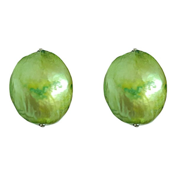 Groene zoetwater parel oorknoppen met sterling zilver (925), vooraanzicht | Little Bling Bold Green Pearl
