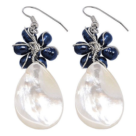 Zoetwater parel oorbellen met blauwe parels, wit parelmoer en sterling zilver (925), achterkant | Purssian Blue Pearl White Shell