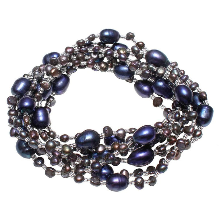 Lange zoetwater parelketting met blauw zwarte parels opgerold | Long seed Bead Dark Blue