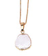 Detail van zoetwater parelketting met witte parel hanger  | One Gold Coin Pearl Chain