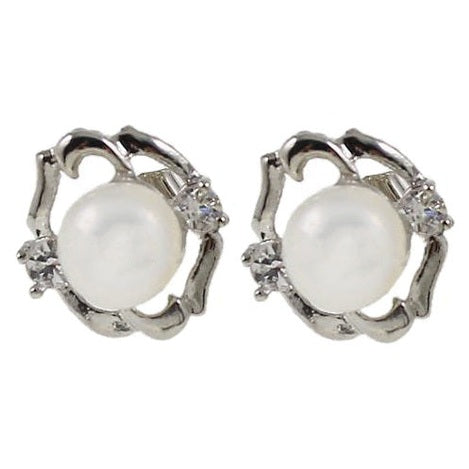 Witte zoetwater parel oorknoppen met stras steentjes vooraanzicht | Ada