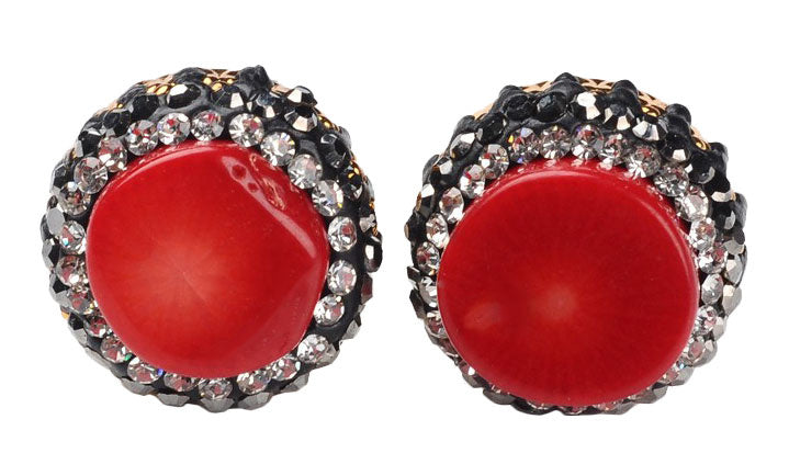 Koralen oorknoppen met rood koraal en stras steentjes vooraanzicht | Bright Coral Stud
