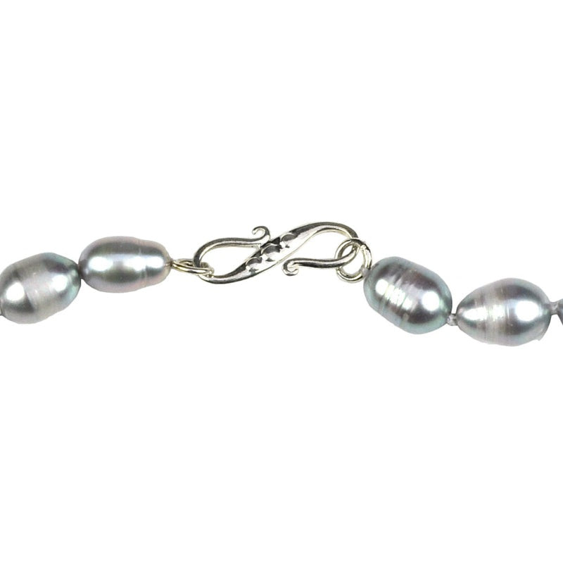 Slotje van grijze zoetwater parelketting | Big Grey