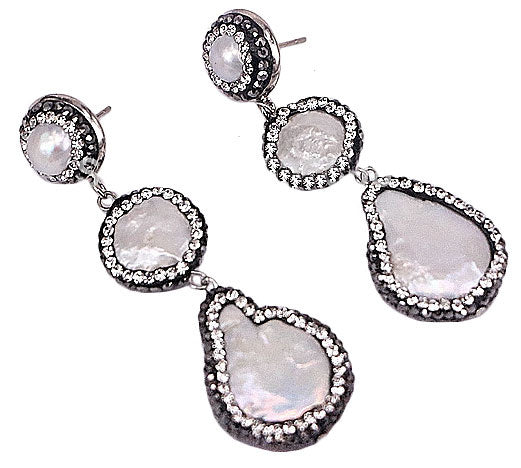 Lange zoetwater parel oorbellen met witte parels en stras steentjes, zijaanzicht | Bright 3 Pearl