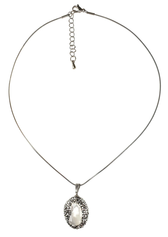Zoetwater parelketting met witte parel hanger met stras steentjes en zilver edelstaal | Bright Biwa Silver