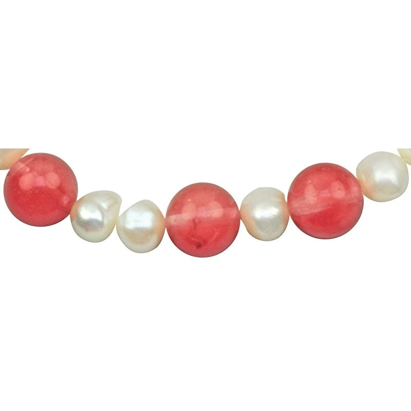 Detail van wit zoetwater parel armband met kersen kwarts | Pearl Cherry Quartz