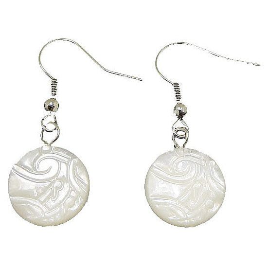 Witte parelmoeren oorbellen met gravering en sterling zilver 925 | White Round Shell