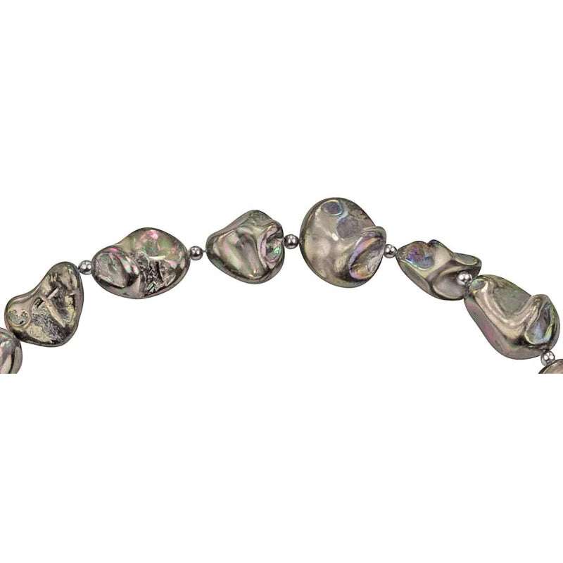 Detail van grijze parelmoeren ketting | Shell AB Grey