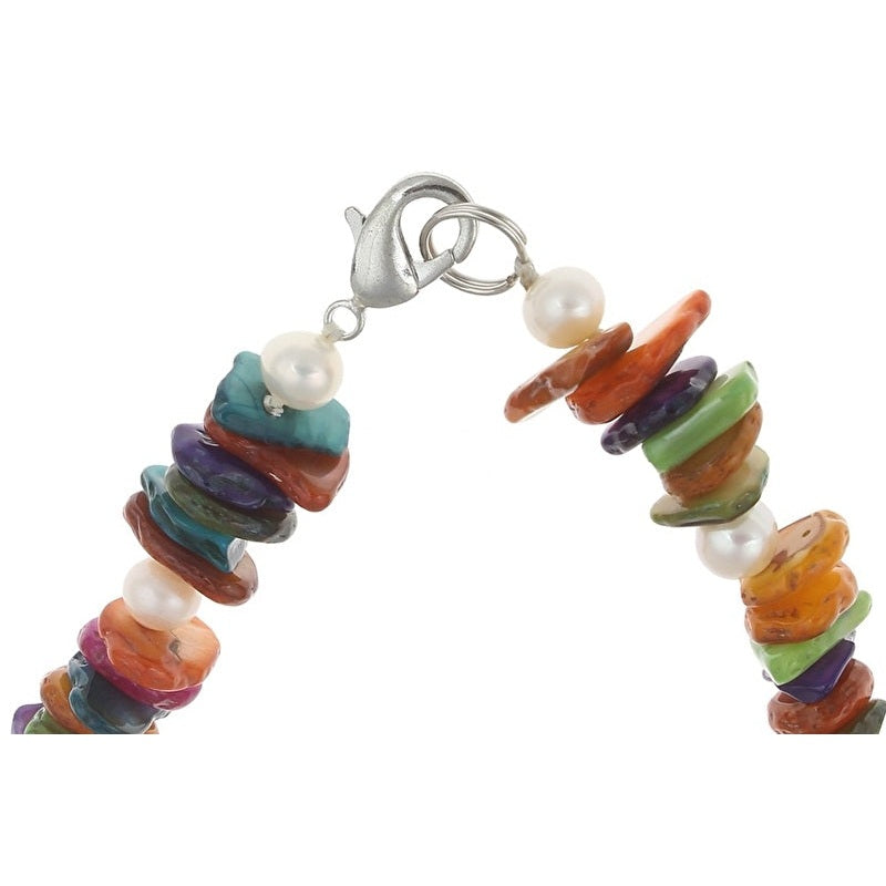 Slotje van witte zoetwater parelketting met gekleurde stukjes schelp en sterling zilver (925) | Pearl Colorfull Shell