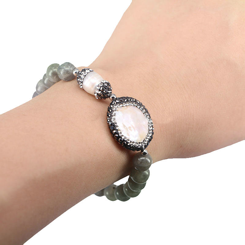 Wit zoetwater parel armband met labradoriet en stras steentjes om pols | Bright Labradorite Coin Pearl