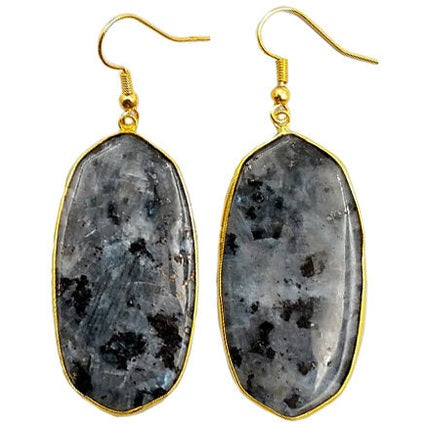 Grote edelstenen oorbellen met zwarte labradoriet en goud edelstaal | Big Black Labradorite Gold