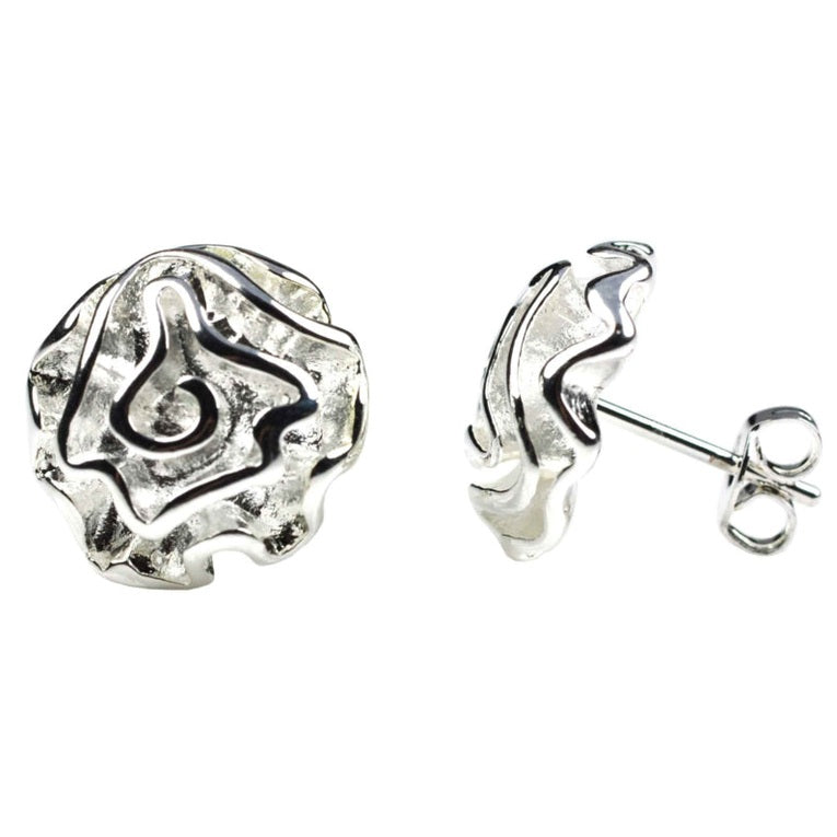 Verzilverde oorbellen met fantasie bloem | Silver Fantasy Flower