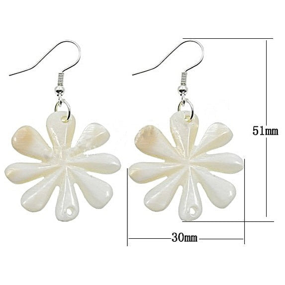 Witte parelmoeren oorbellen in de vorm van een bloem En sterling zilver (925) met maatindicatie | Big White Shell Flower