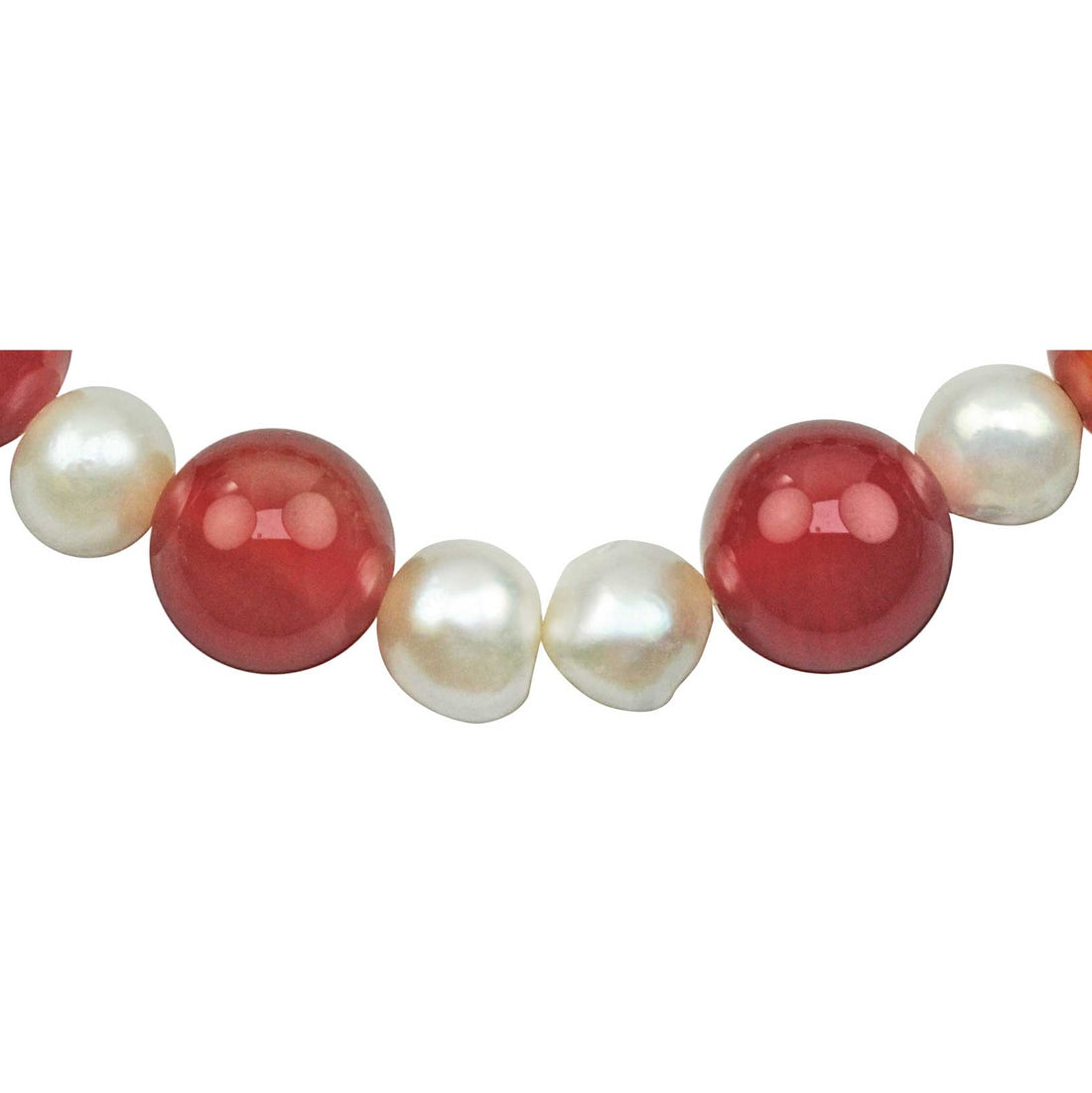 Detail van wit zoetwater parel armband met rode agaat, elastisch | Pearl Red Agate