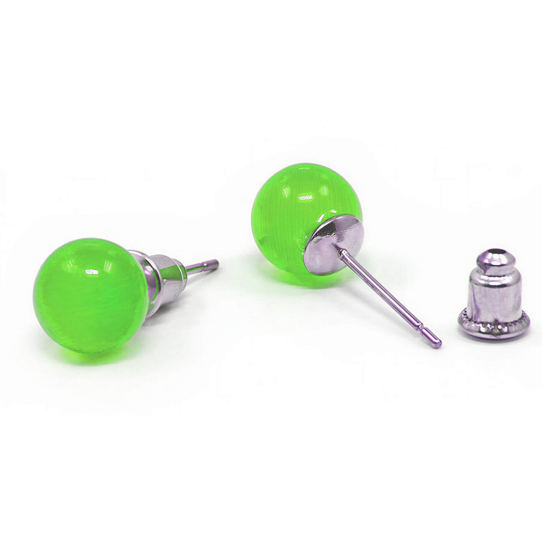 Groene edelstenen oorbellen, groene kattenoog oorknoppen | Cat’s Eye Light Green