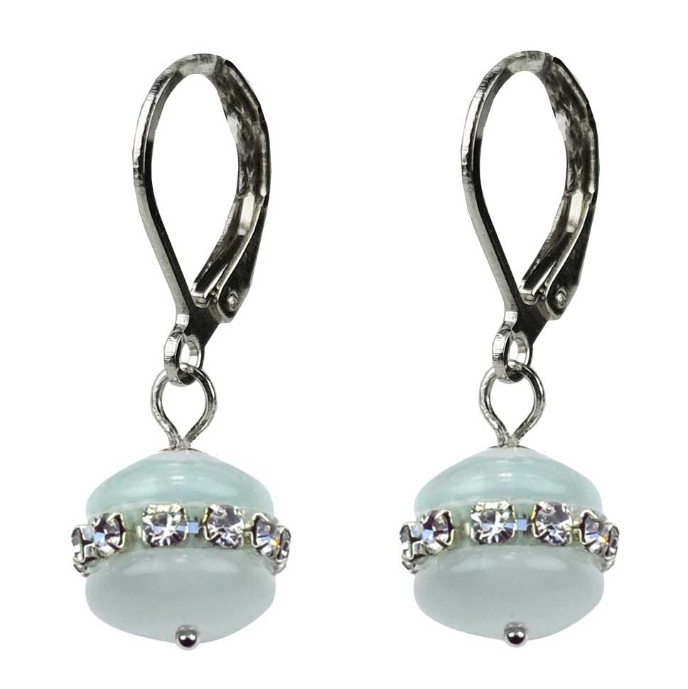 Witte edelstenen oorbellen met stras stenen en sterling zilver, zijaanzicht | Cat&