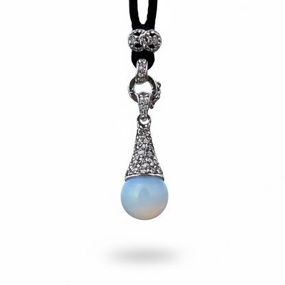 Blauwe edelstenen ketting met stras stenen en zee opaal | Sea Opal Bling