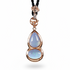 Sea opal ketting op witte achtergrond