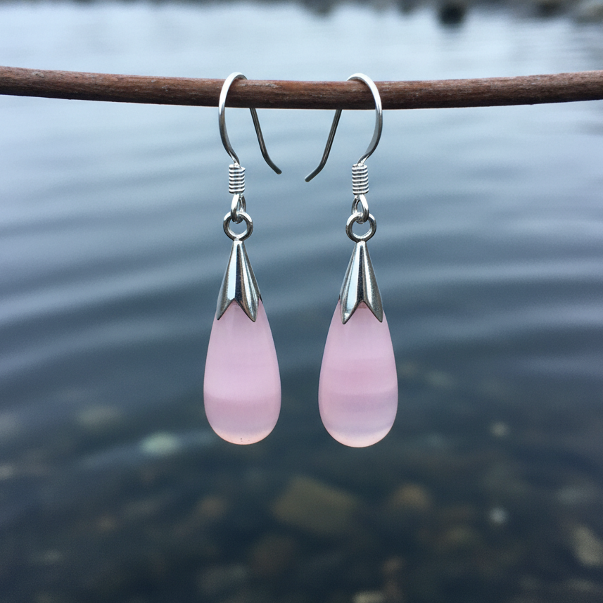 Roze edelstenen oorbellen met kattenoog en sterling zilver (925) hangend aan takje | Cat&