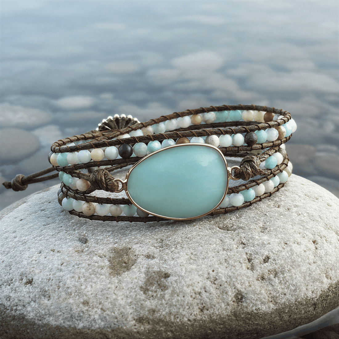 Wrap Amazonite 3 Rows armband aan de waterkant