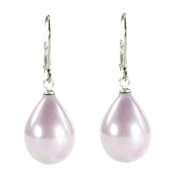 Licht roze mother of pearl parel oorbellen met zilver edelstaal vooraanzicht | Holly Light