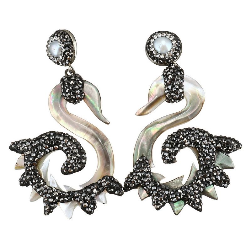 Grote zoetwater parel oorbellen met parelmoer in de vorm van een zwaan en stras steentjes, vooraanzicht | Bright Shell Swan