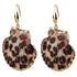 Grote schelpen oorbellen met bruine Shell schelp met panter motief en goud edelstaal | Gold Sea Shell Panther