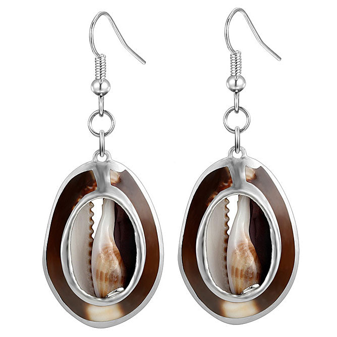 Donker bruine schelpen oorbellen met sterling zilver (925) | Shell Cowrie Silver