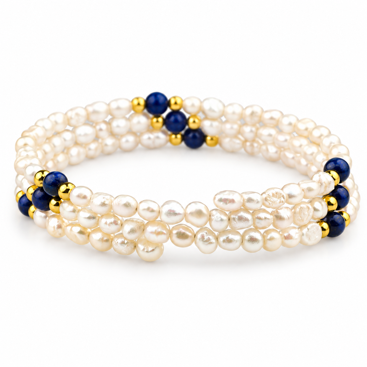Wit zoetwater parel wikkelarmband met lapis lazuli zijaanzicht | Agnes