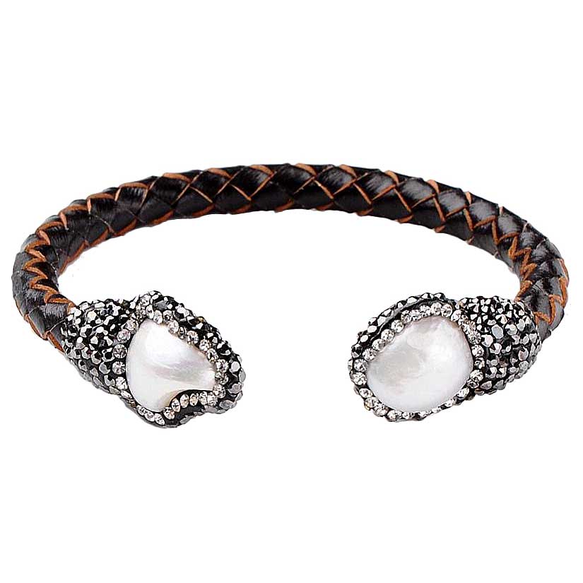 Wit zoetwater parel armband met stras steentjes en bruin gevlochten leer | Bright  Pearl Brown Leather Bangle