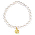 Wit zoetwater parel armband met goud edelstalen bedeltje van sterrenbeeld Kreeft | Gouden Sterrenbeeld Kreeft