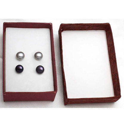 Cadeau set met parel oorbellen in zwart en grijs in rood sieraden doosje | Cadeau set zoetwater parel oorbellen Dea-Gea