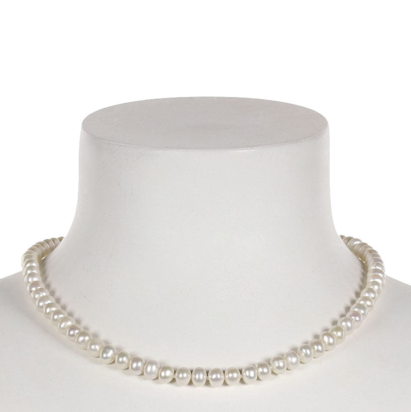 Zoetwater parelketting met witte parels en sterling zilver (925) op buste | Bella Small