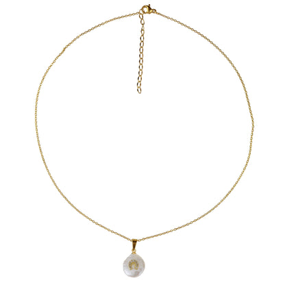 Witte zoetwater parelketting  met witte parel hanger met stras steentjes in hoefijzer motief en goud edelstaal | Coin Pearl Good Luck