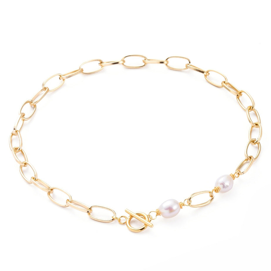 Witte zoetwater parelketting met goud aluminium en barok parels | Gold Paperclip Pearl