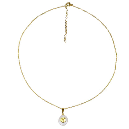 Witte zoetwater parelketting met parel hanger en symbool van sterrenbeeld Ram en goud edelstaal | Gouden Sterrenbeeld Ram