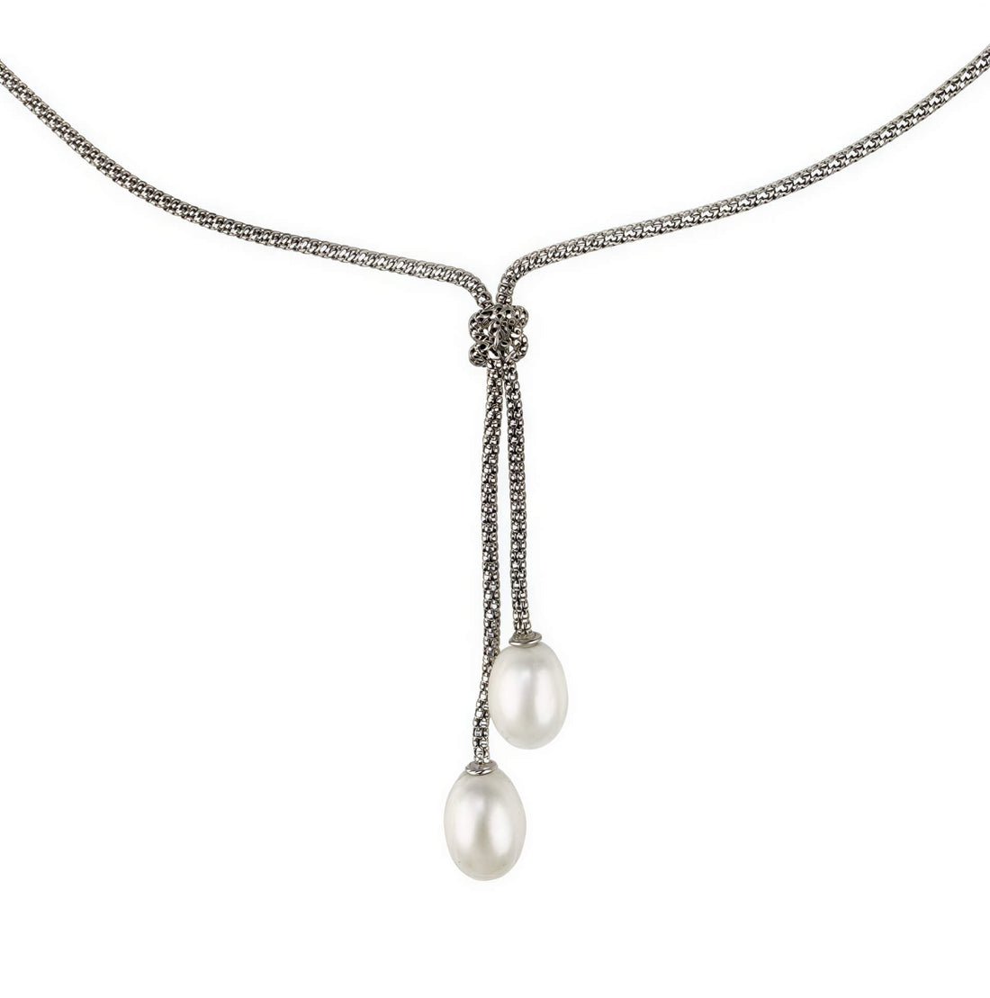Detail van zoetwater parelketting met witte parels aan sterling zilveren ketting (925) | Milou