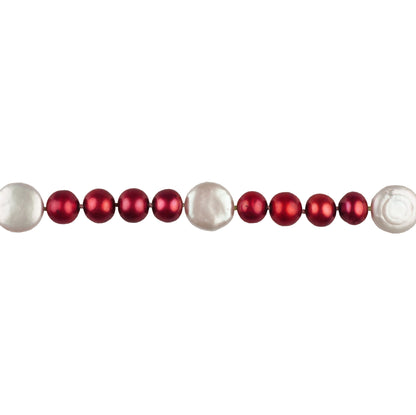 HDetail van handgeknoopt zoetwater parel armband met rode en witte parels | Ruby