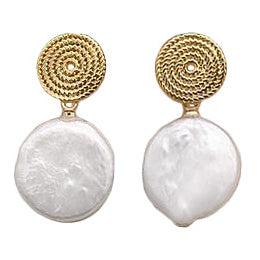 Witte zoetwater parels met coin parels, oorknoppen / oorsteker oorbellen | Gold Circle White Coin