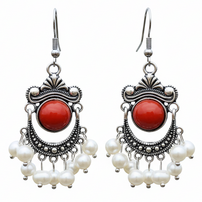 Witte zoetwater parel oorbellen met sterling zilveren oorbelhaakjes | Pearl Retro Red