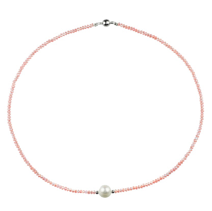 Zoetwater parelketting met witte parel, roze facet geslepen glaskristallen en maneetslot | Amelie