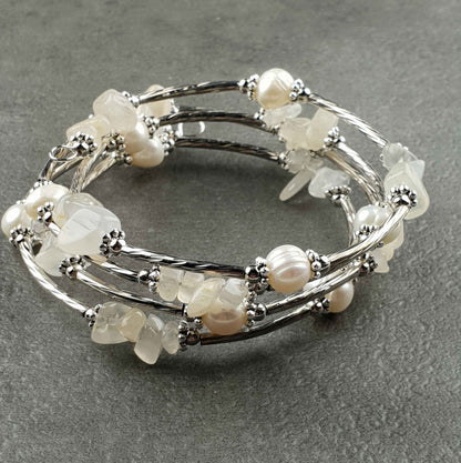 Wit zoetwater parel wikkelarmband met edelsteen maansteen en zilver | Wrap Pearl Moonstone