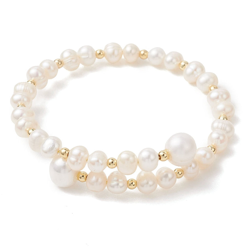 Wit wikkelarmband met echte parels en gouden kraaltjes | Paulina