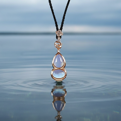Sea opal ketting boven water zonder steen