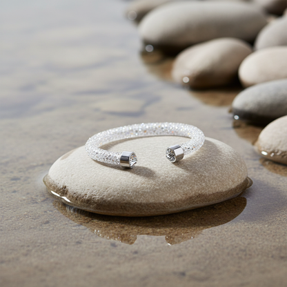 Stardust Clear armband aan de waterkant