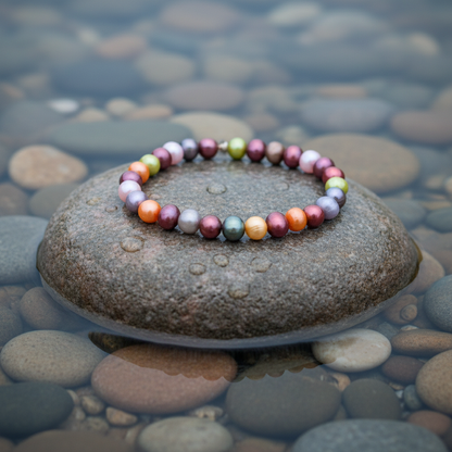 Zoetwater parel armband Indian Summer op natte grijze steen - zonder groen